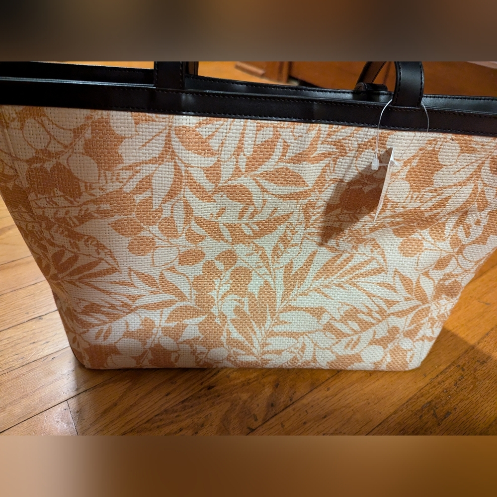 Gap Straw Shoulder Tote Bag Leaf Print. 12in x 10in x 4.5in.